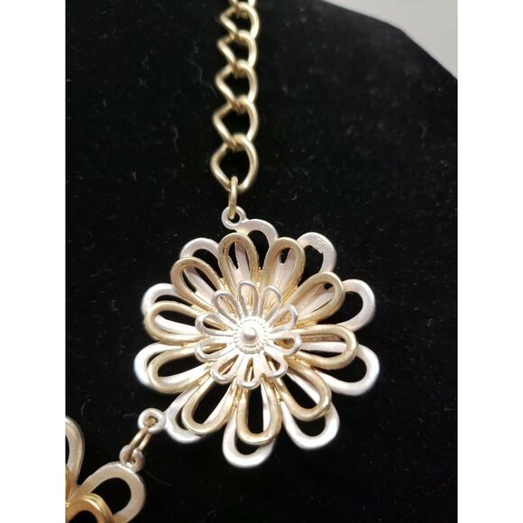 Two Tone Mixed Metals Flower Necklace Set Matte Gold and Silver Tone, w/Earrings - Picture 6 of 12